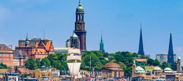 Giro in veliero ad Amburgo