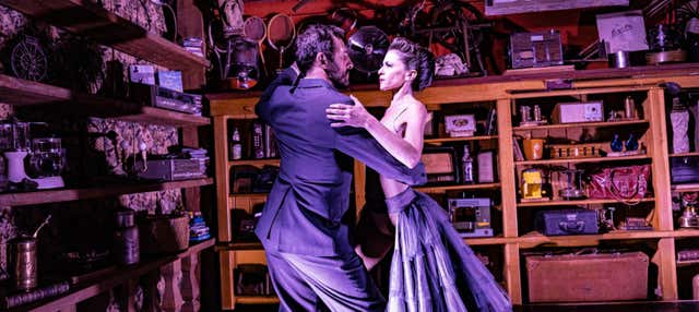Cena con espectáculo de tango en El Mallín