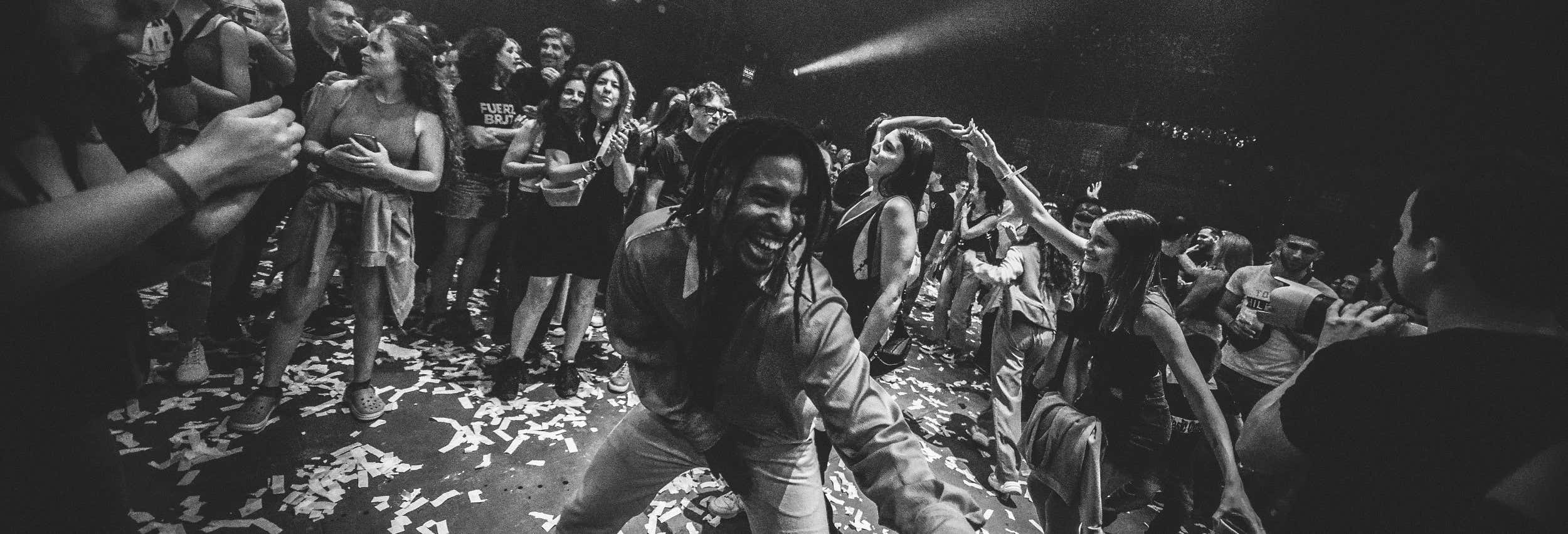 Espectáculo Aven de Fuerza Bruta
