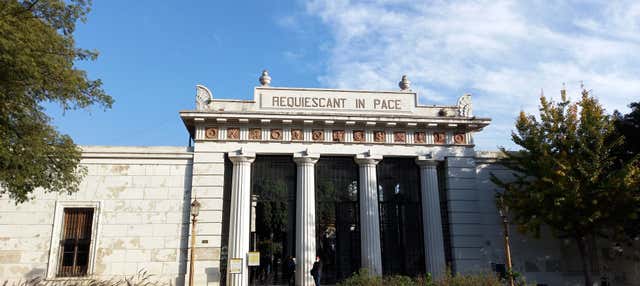 Free tour pelo cemitério da Recoleta
