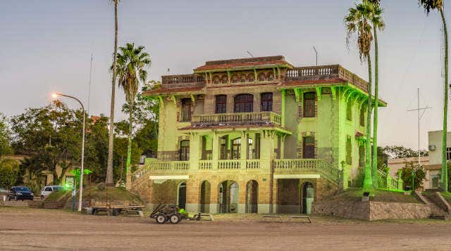 Colón