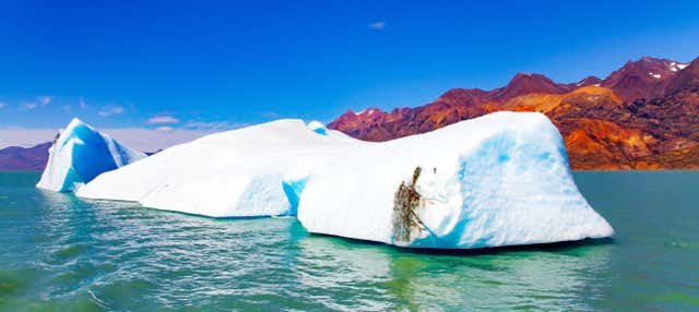 Giro in barca sul lago Viedma