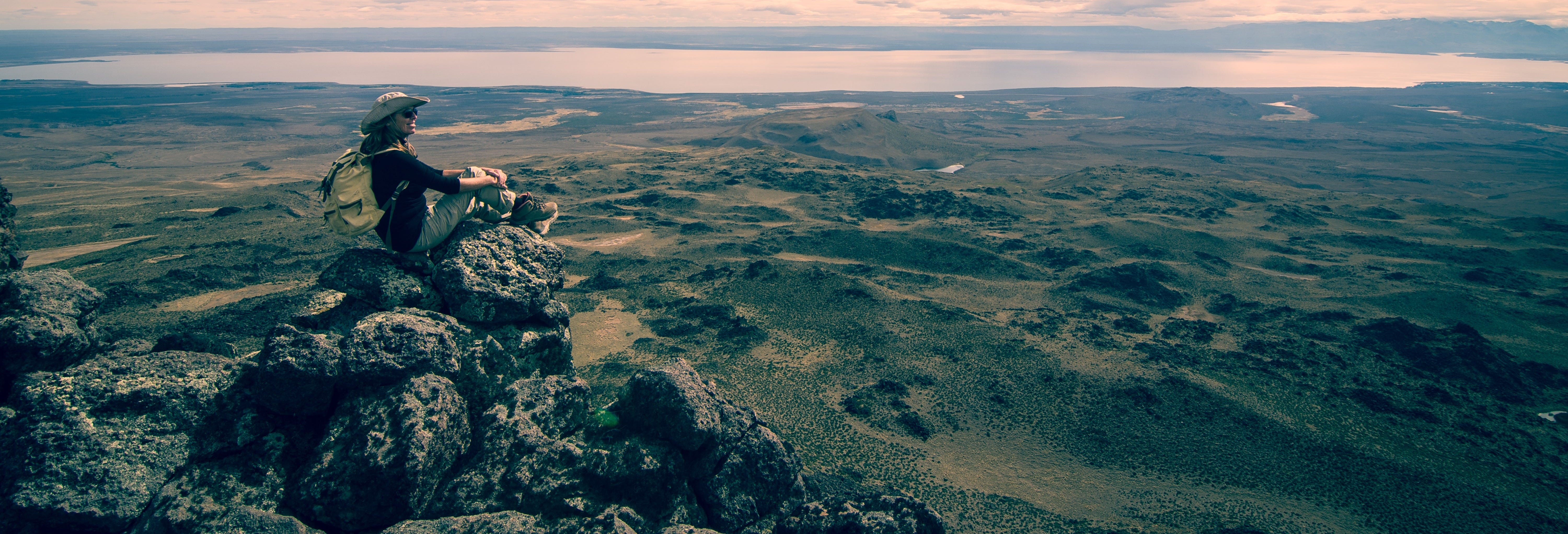 Lake Buenos Aires Plateau Hike