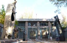 Roberto Rosas' House & Sculpture Workshop Tour
