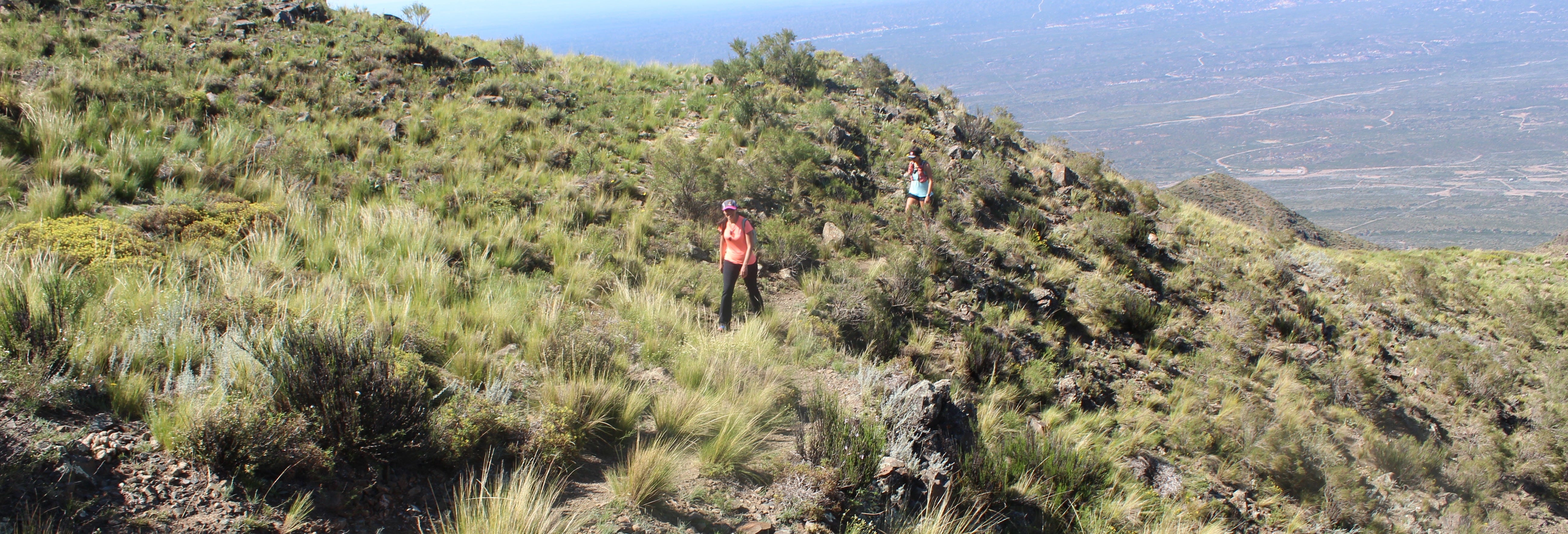 Dedos & Mano Hills Hike