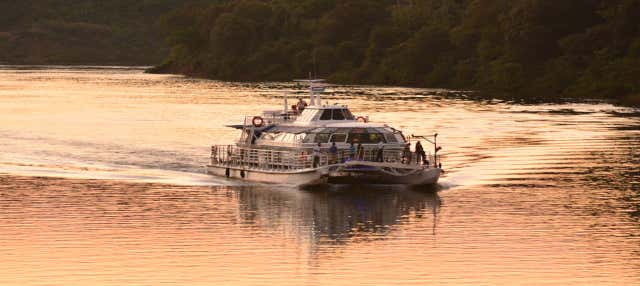 Giro in catamarano al tramonto