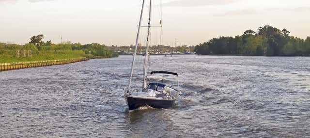 Giro in veliero sul Delta del Tigre