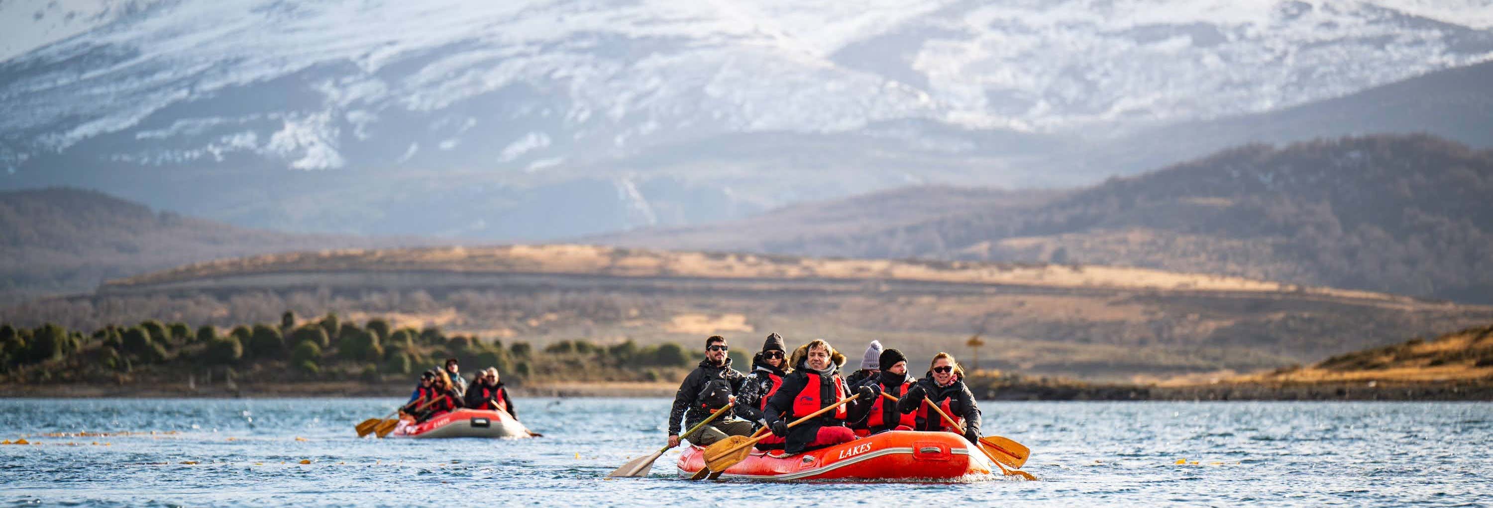 Excursión a Isla Gable y pingüinera de isla Martillo + Paseo en canoa por el canal Beagle