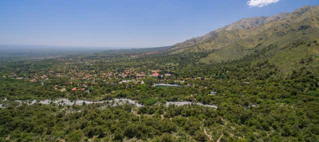 Senderismo por los bosques de Villa de Merlo