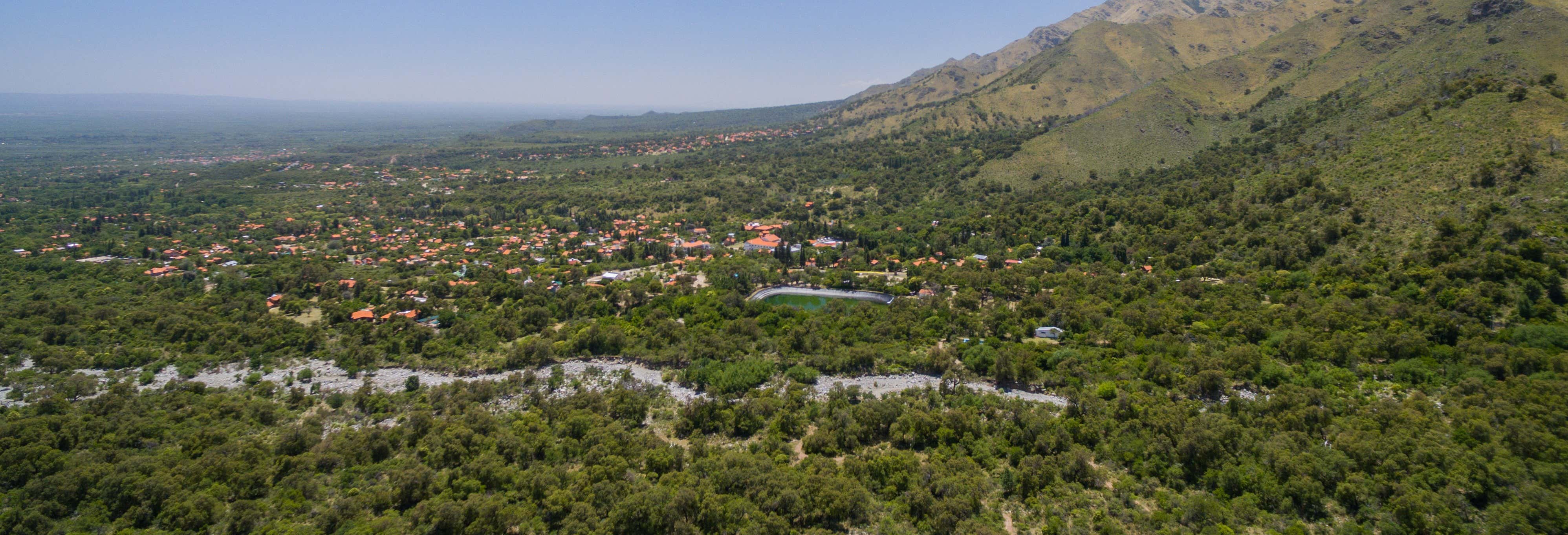 Senderismo por los bosques de Villa de Merlo