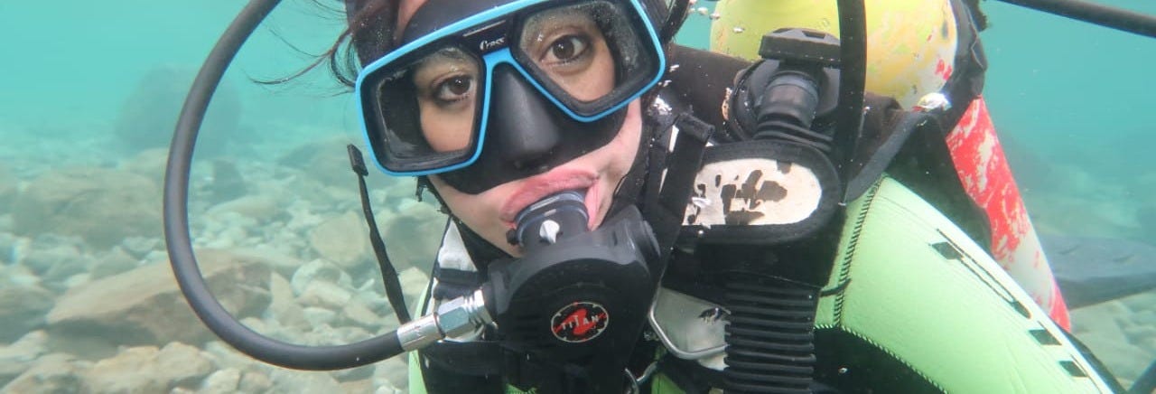 Beginner Diving Class in Correntoso Lake