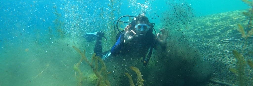 Diving in Correntoso Lake