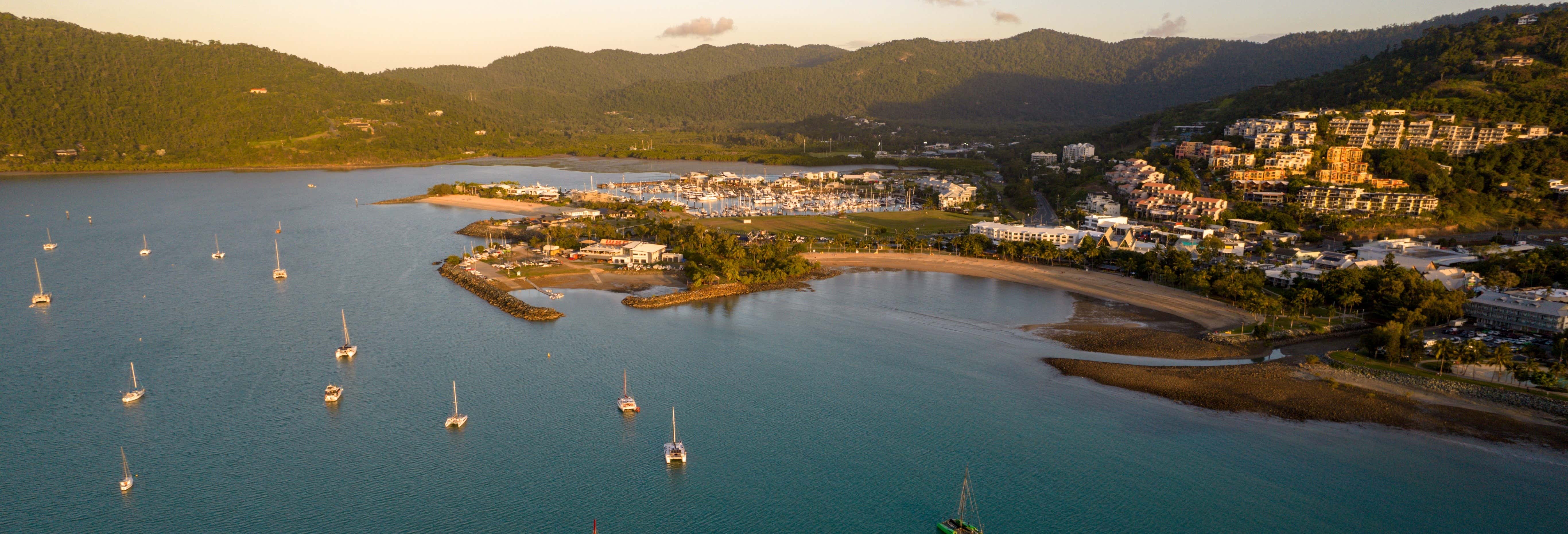 Tour di Airlie Beach