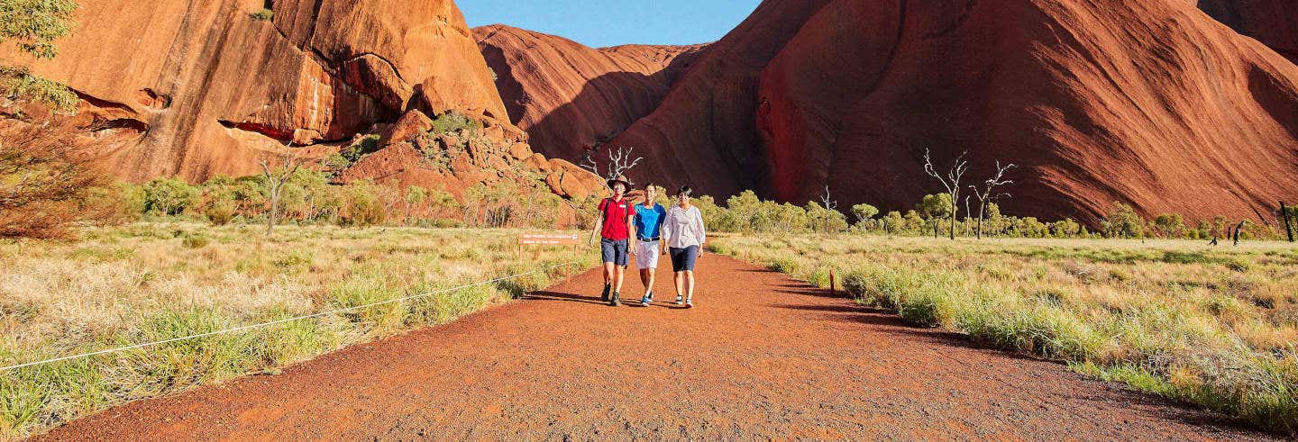 Uluru Hiking Trail