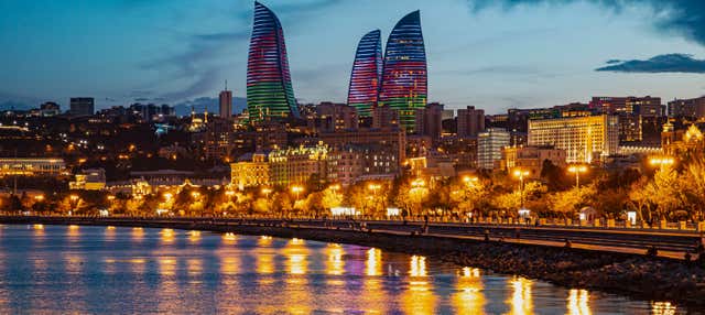 Free tour noturno por Baku