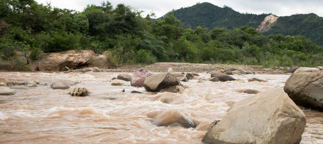 Escursione a Tarata, Cliza e alla laguna La Angostura