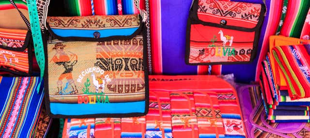 Escursione a Puka Puka e Tarabuco