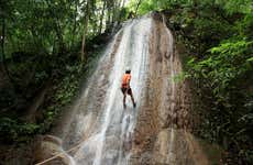 Água Fría Waterfall Rappelling