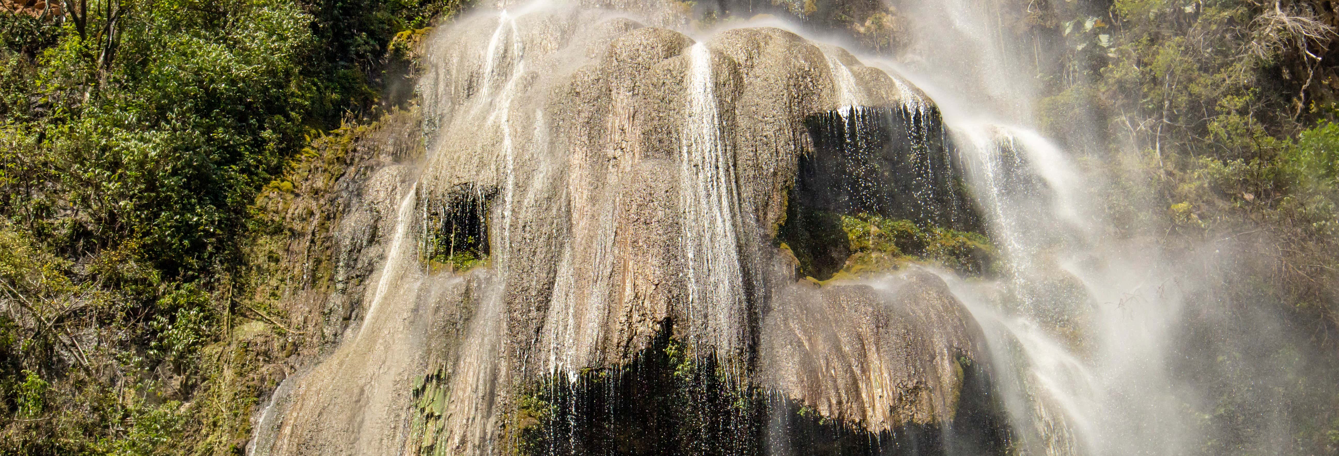 Trekking a Boca da Onça