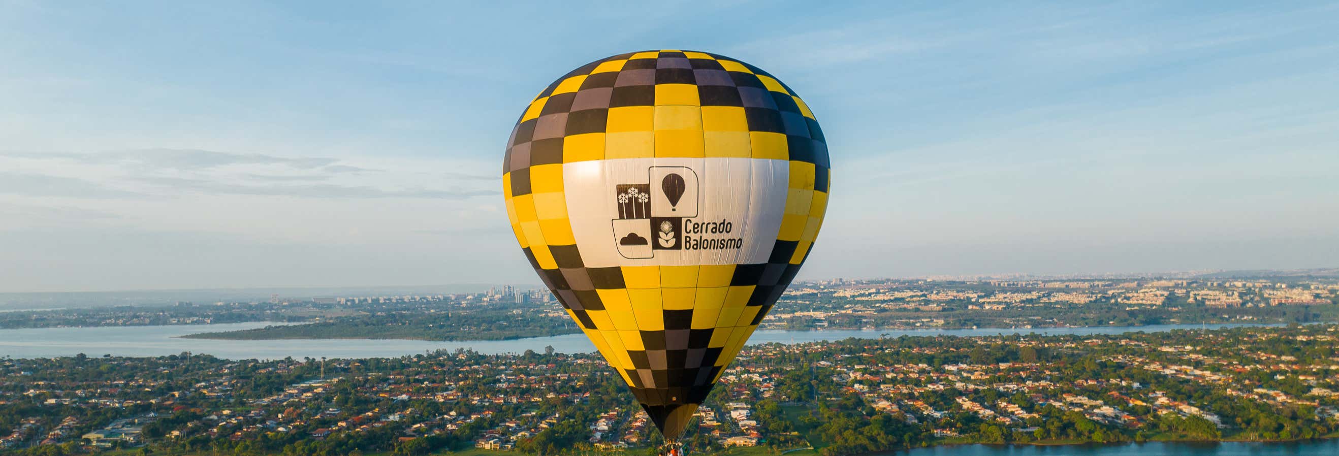 Giro in mongolfiera a Brasilia