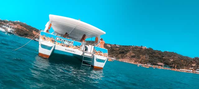 Giro in catamarano a Buzios