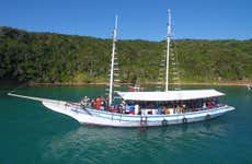 Passeio de traineira por Cabo Frio