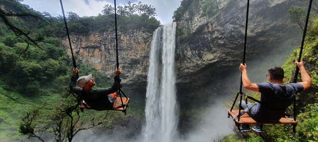 Truck Safari +Trekking alla cascata Caracol