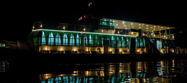 Giro in catamarano con cena