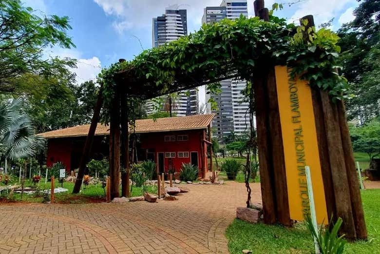 Entrada do Parque Flamboyant em Goiânia