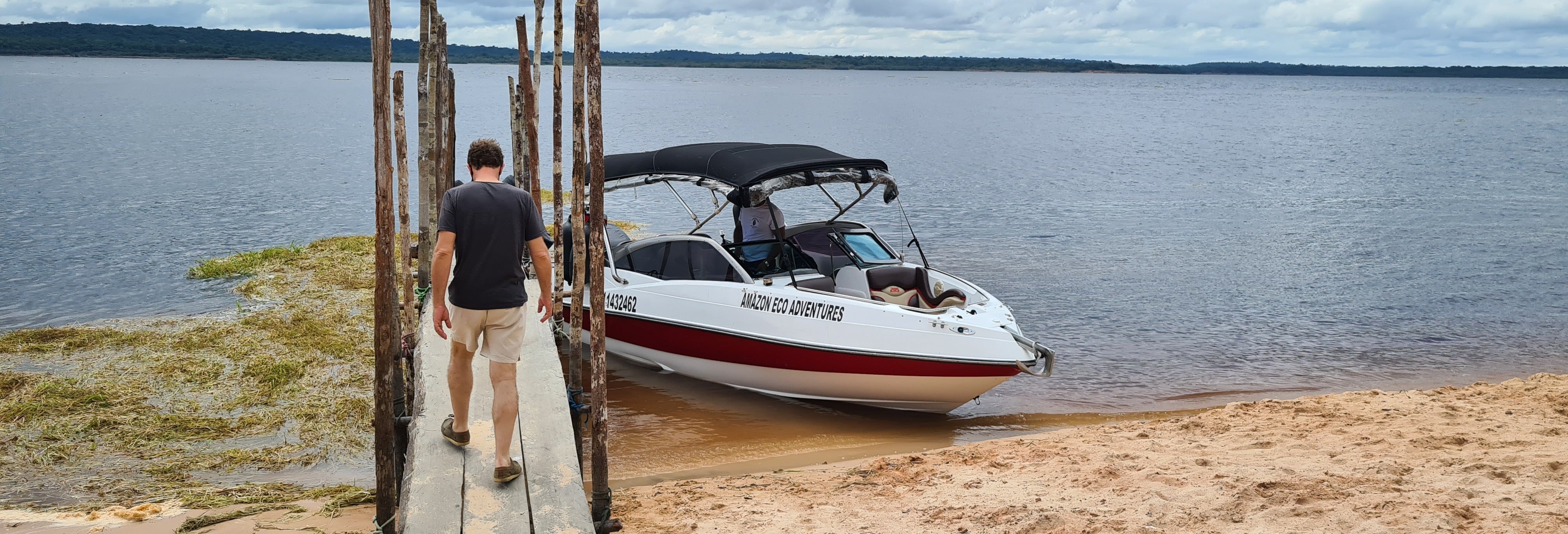 Passeio de barco privado pela Amazônia