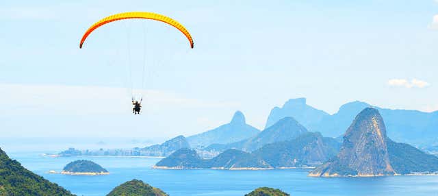 Volo in parapendio a Niterói