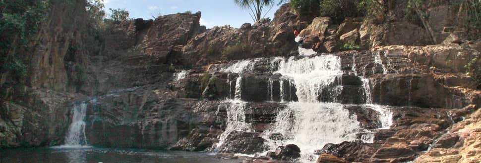 Coqueiro + Garganta Waterfall Hike