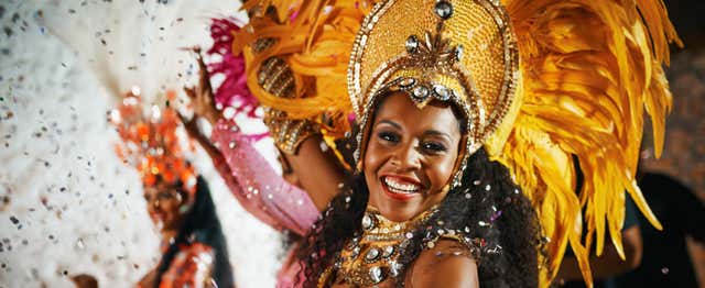 Carnaval do Rio de Janeiro: desfile com uma escola de samba!