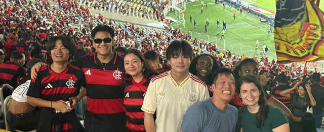 Ingresso de um jogo de futebol no Maracan&atilde; com guia local