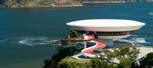 Escursione a Niterói + Visita al Museo d'Arte Contemporanea