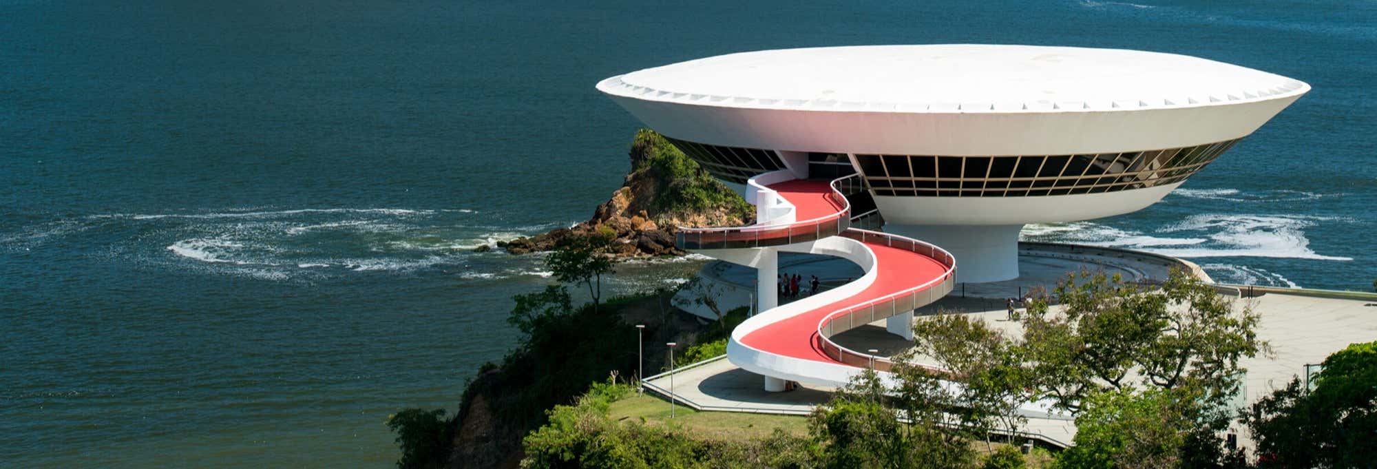 Escursione a Niterói + Visita al Museo d'Arte Contemporanea