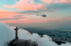 Passeio de helicóptero pelo Cristo Redentor