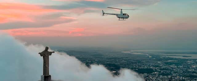Passeio de helic&oacute;ptero pelo Cristo Redentor