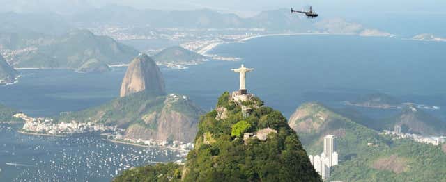Passeio de helic&oacute;ptero sem portas pelo Rio de Janeiro