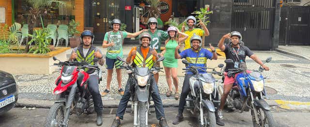 Tour de moto pelo Rio + Visita &agrave; favela Santa Marta