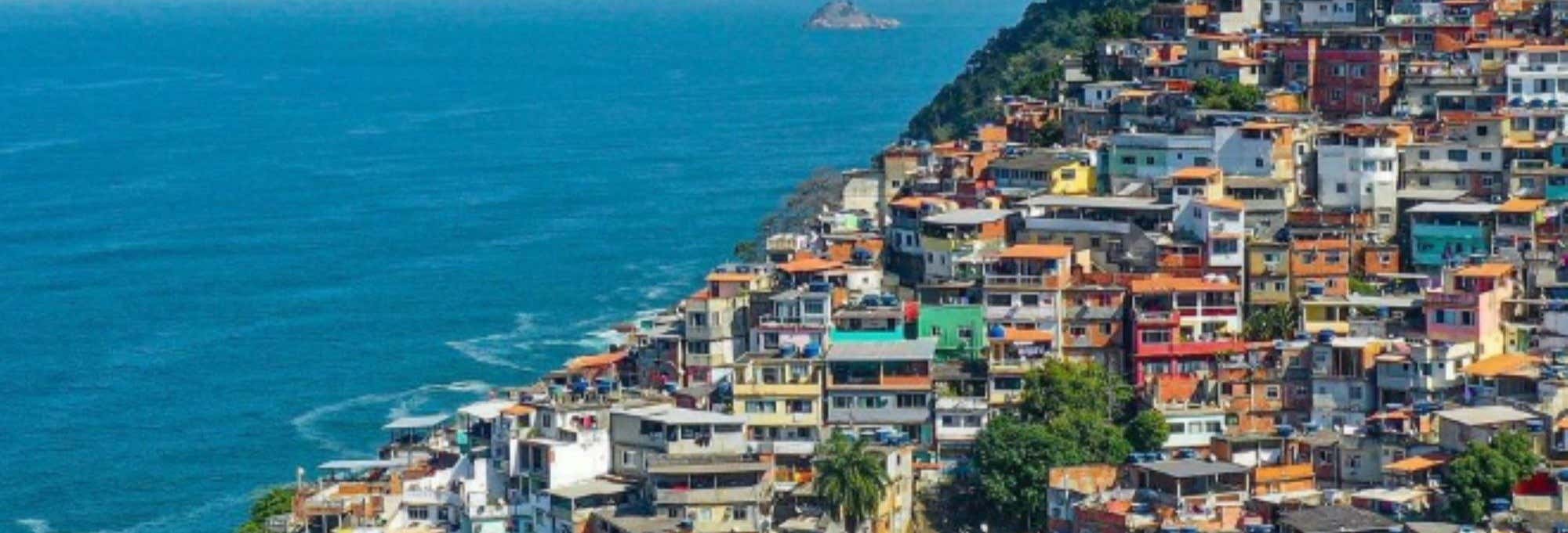 Tour in mototaxi nella favela di Vidigal