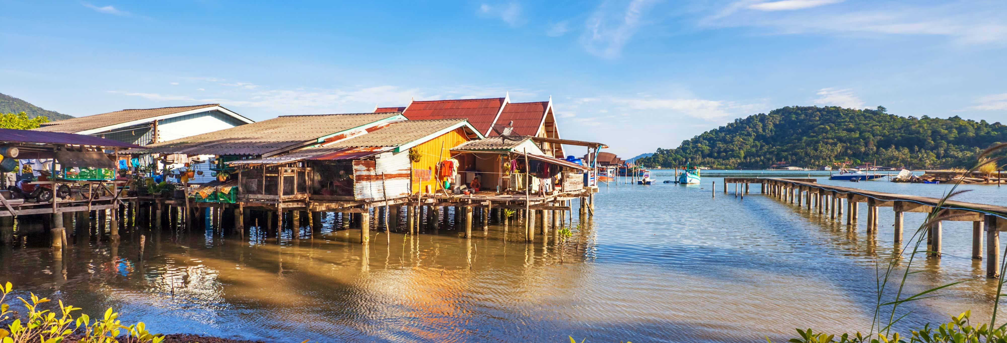 Tour in vespa del lago Tonle Sap al tramonto
