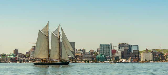 Giro in goletta a Halifax