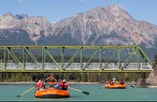 Rafting no rio Athabasca