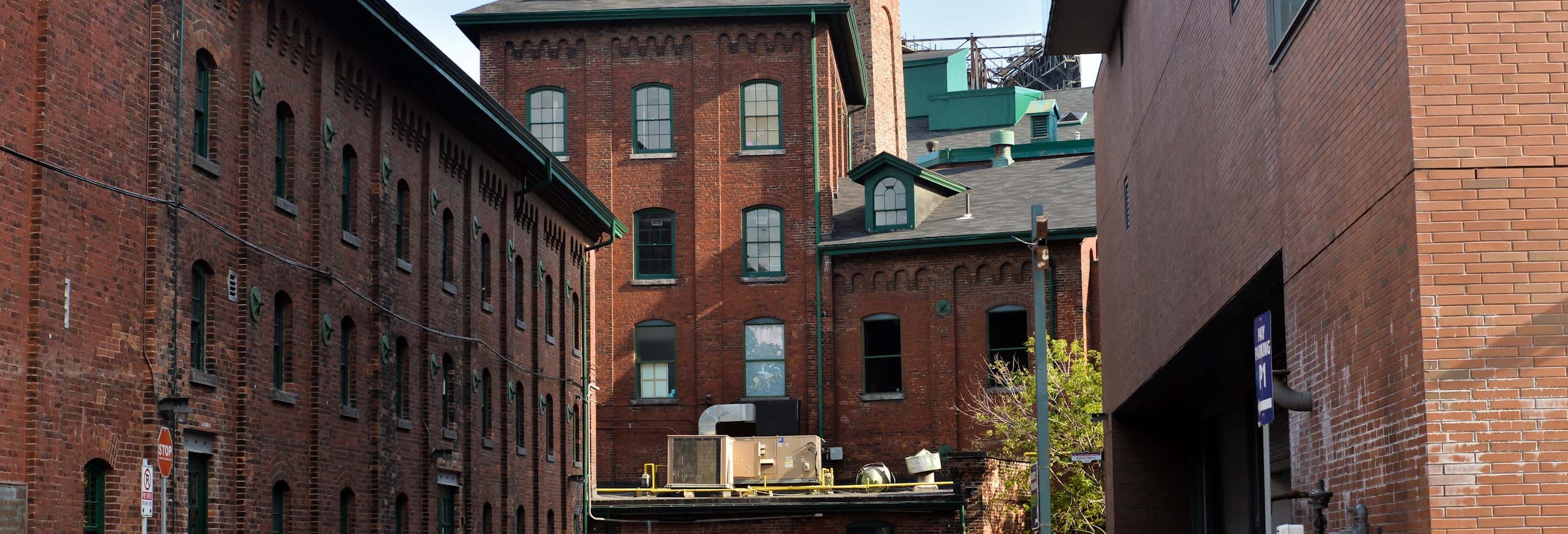 Toronto Distillery District Tour