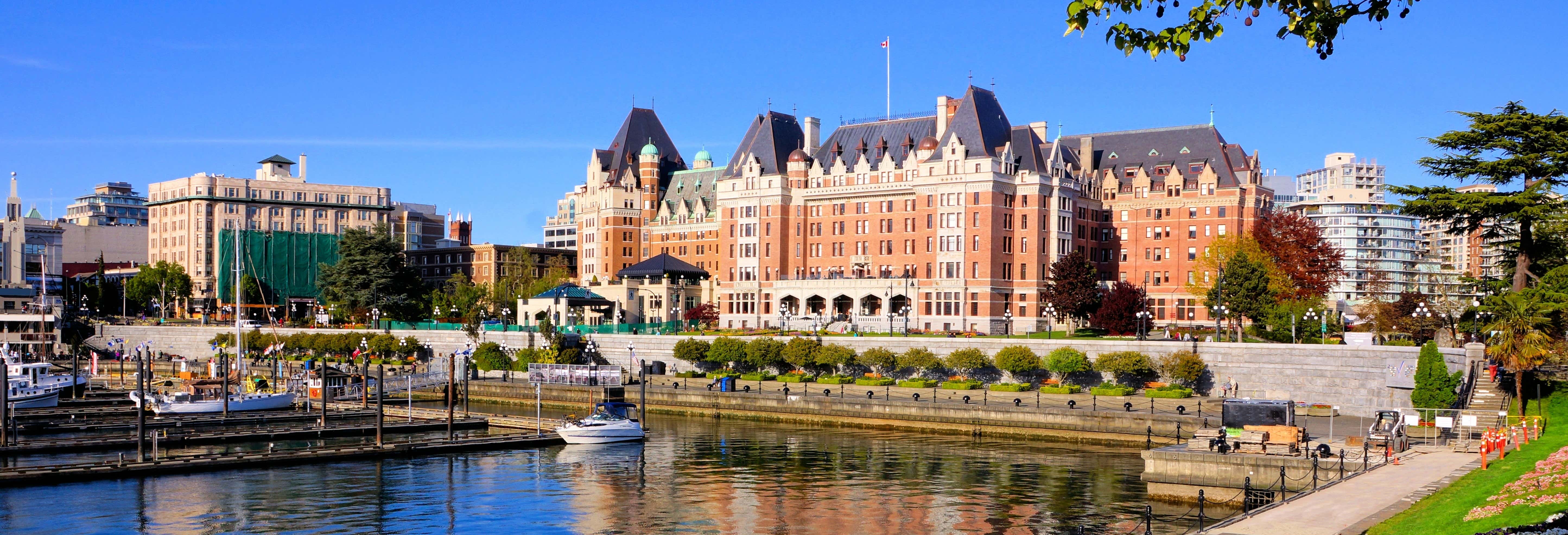 Victoria Private Walking Tour