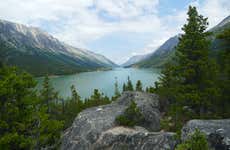 Excursão ao Emerald Lake e ao Carcross desert