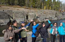 Trekking por Cameron Falls