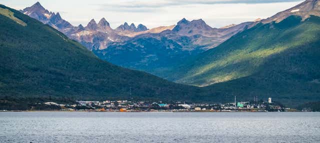 Tour di Puerto Williams e della cascata Los Bronces