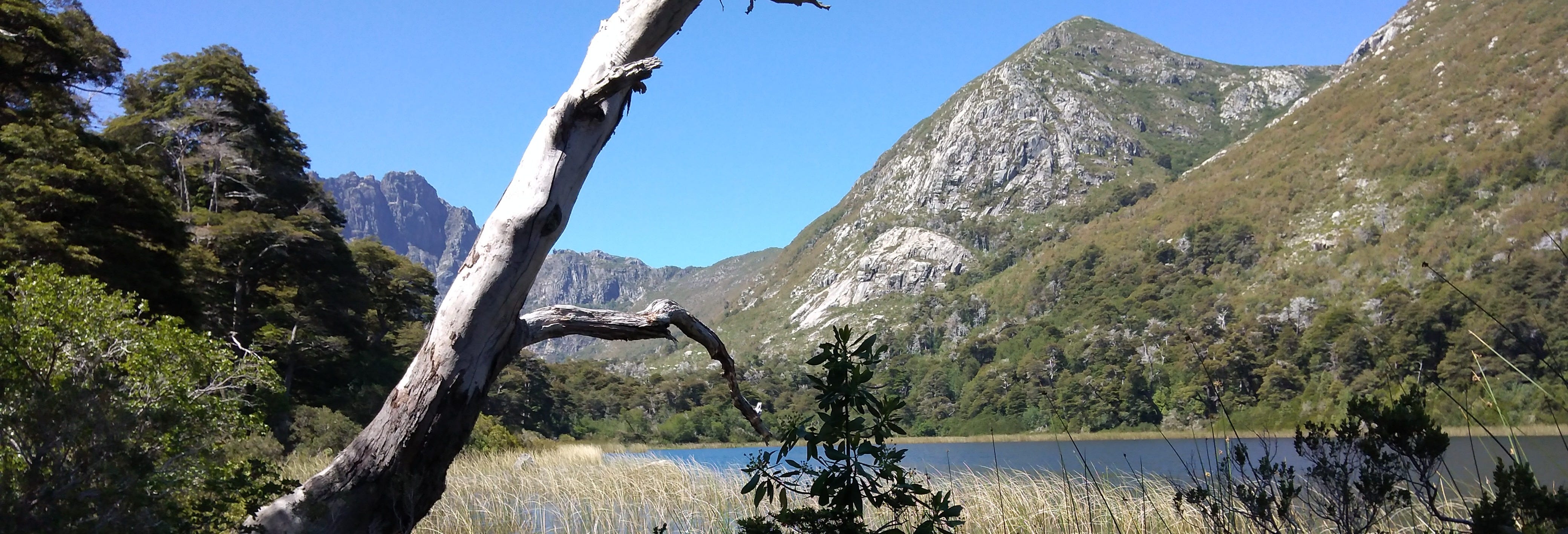 El Valiente Lagoon Hiking Tour